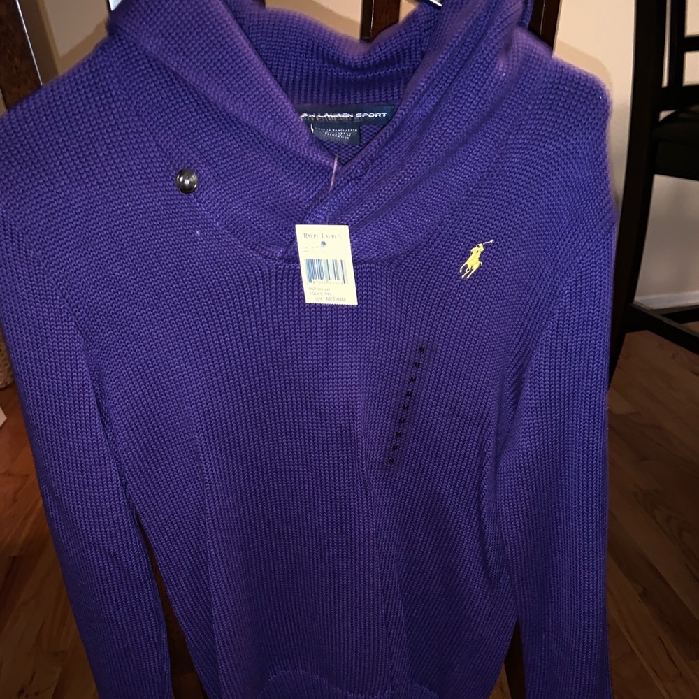 Beautiful Ralph Lauren Sweater